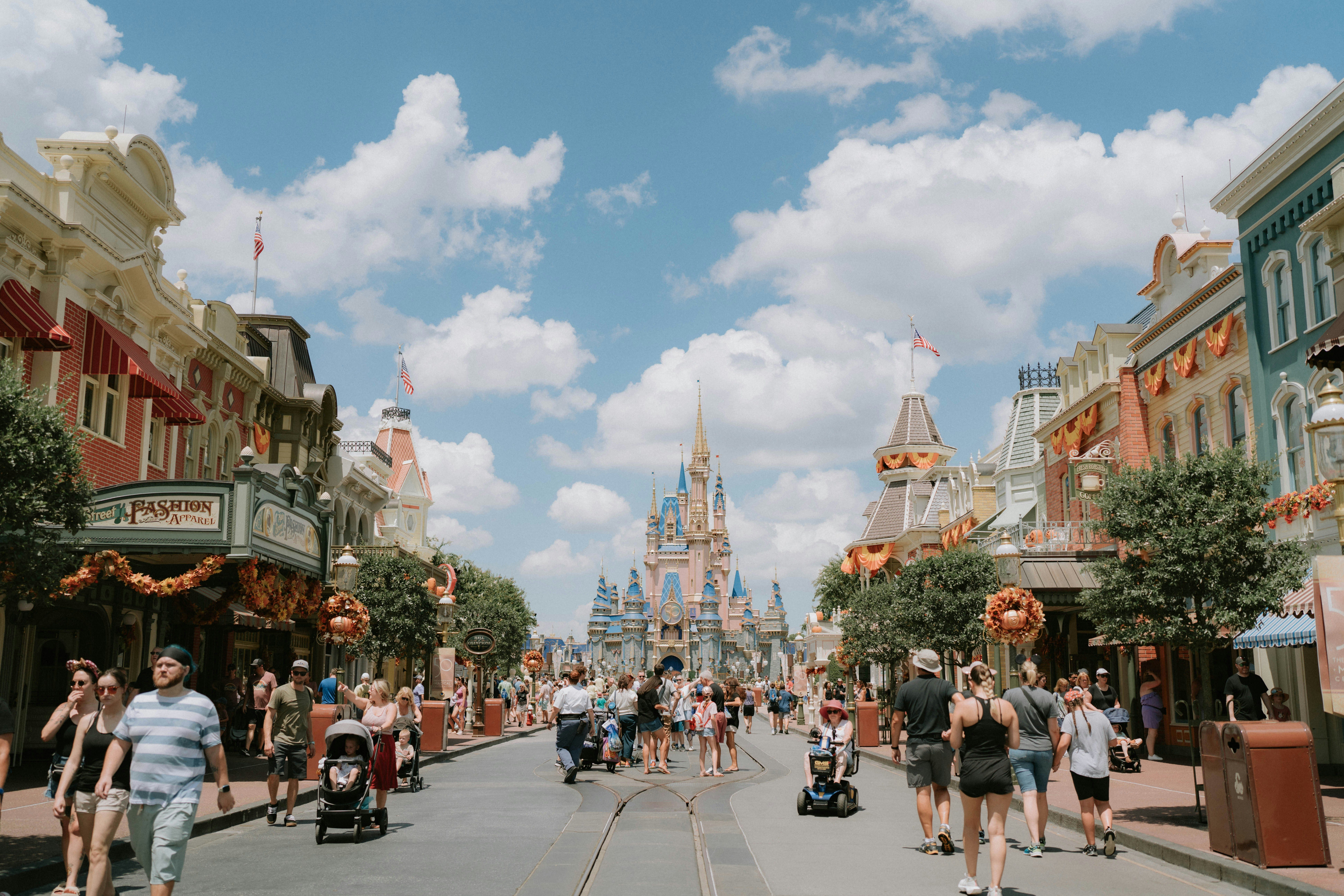 Disneyland vs. Magic Kingdom: Which Castle Park Is Actually Better