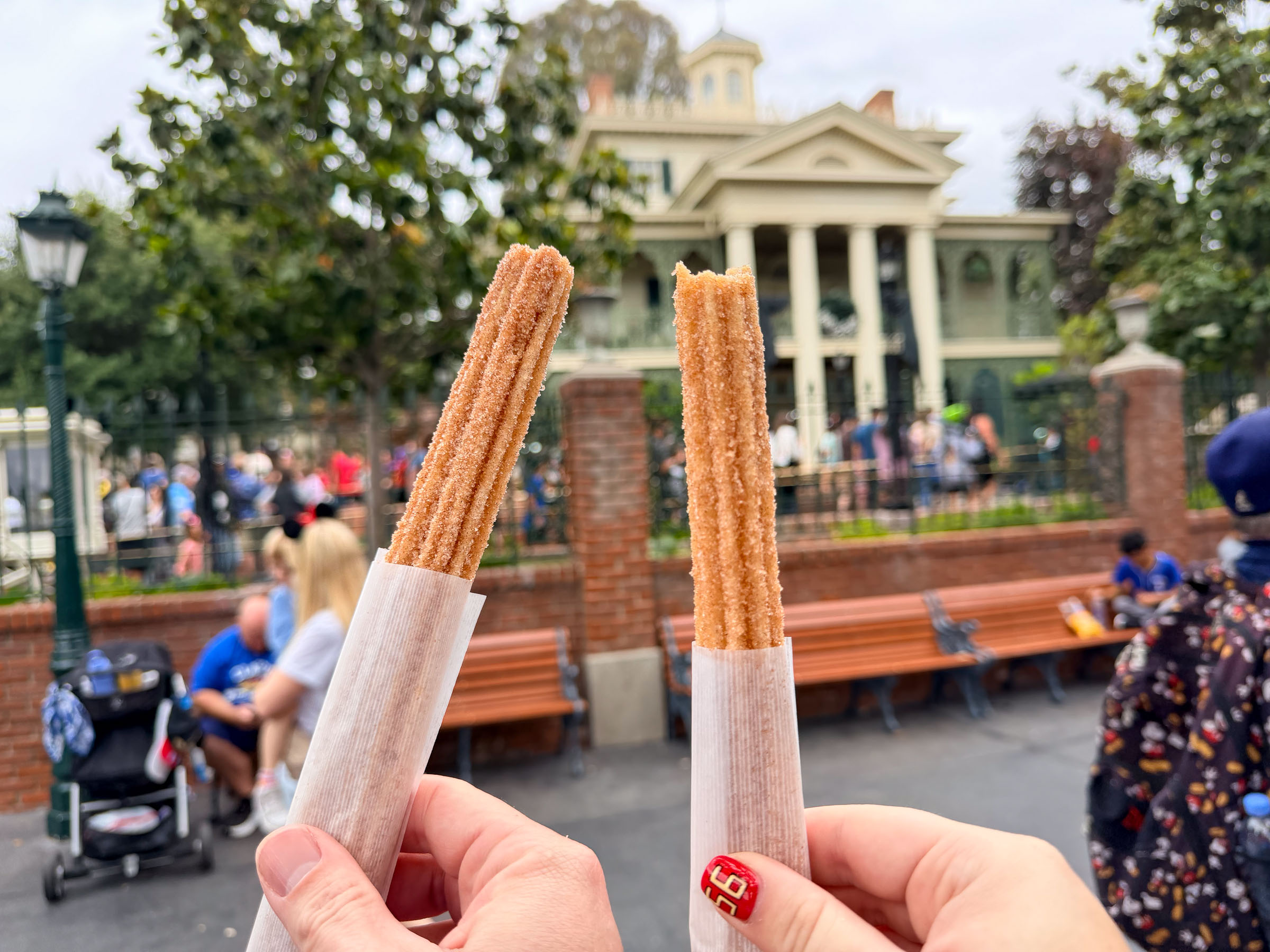 Best Snacks at Disneyland: The Ones Worth the Detour